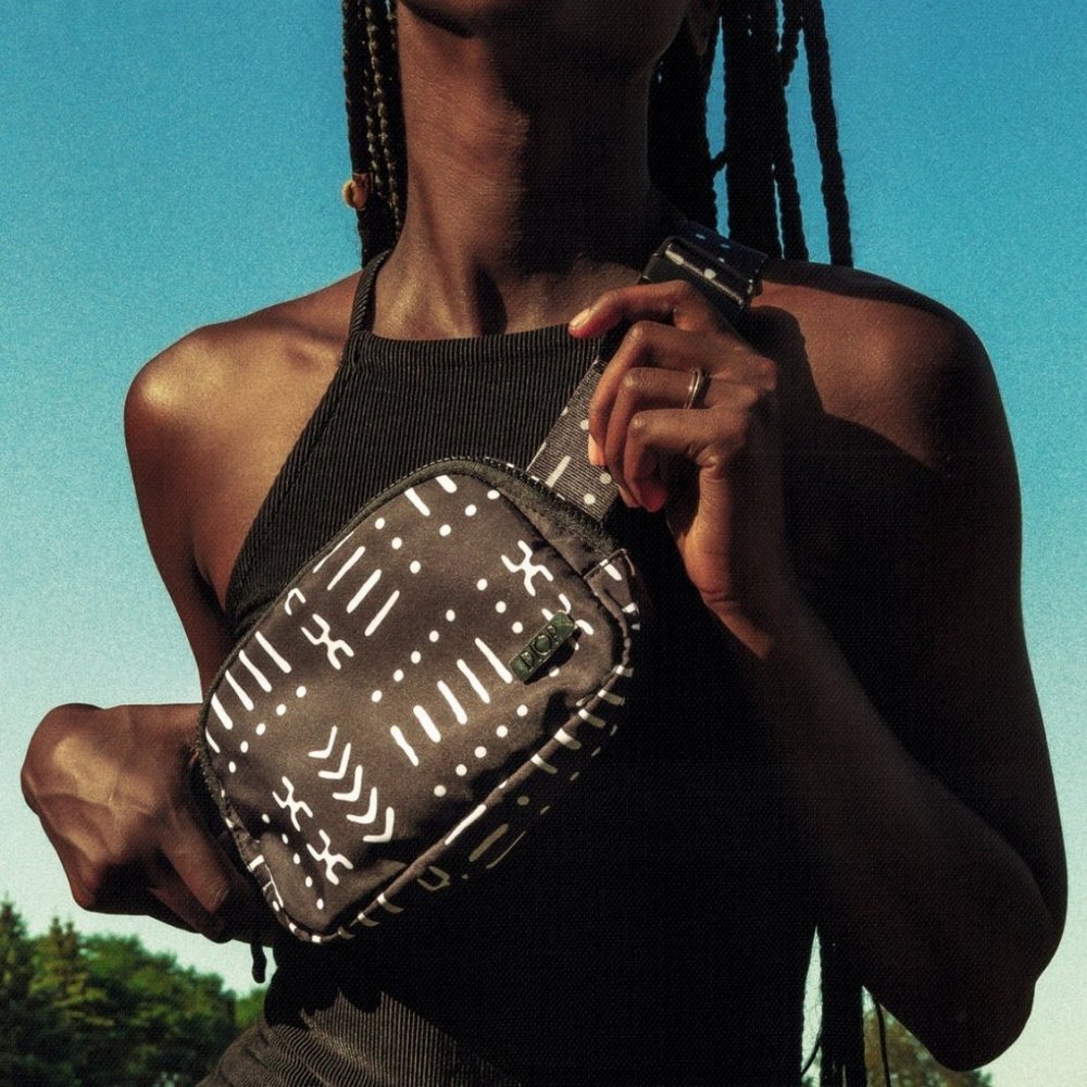 Diop Mud Black fanny pack/crossbody